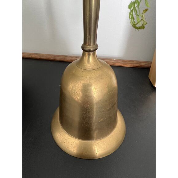 Vintage Brass Bell - School Bell - Patina - Vintage Metalware - Picture 10 of 10